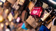 #Paris #Phileas #PontDesArts #BringBackOurLock #cadenas #Amour #couple