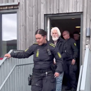 Paul Watson, chasse à la baleine, Danemark, Japon