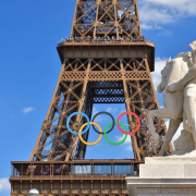 Anne Hidalgo, anneaux, Tour Eiffel, JO, Paris2024, 