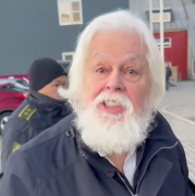 Paul Watson, détention, chasse à la baleine, Danemark, Japon